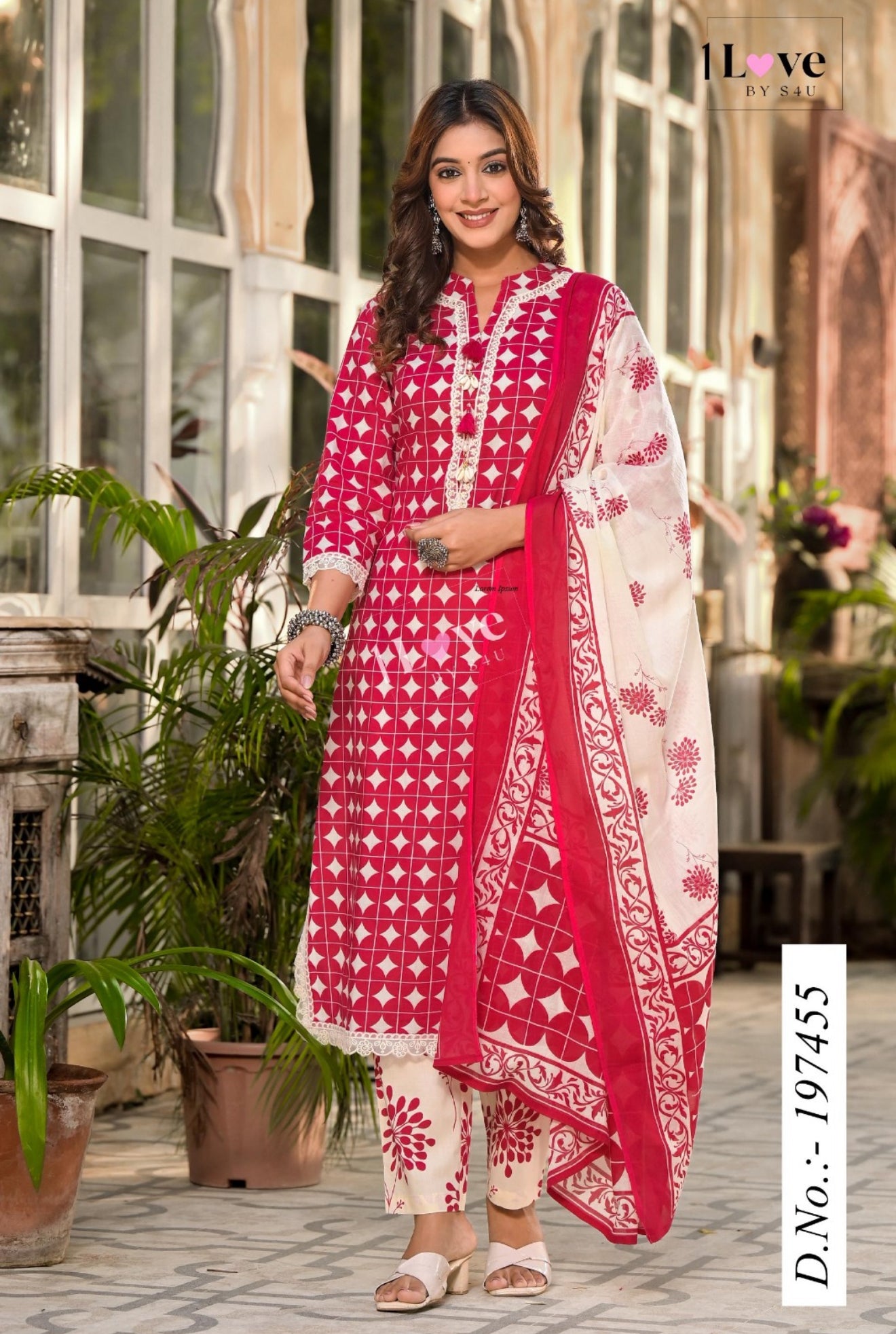 Beautiful designer Pakistani style suit