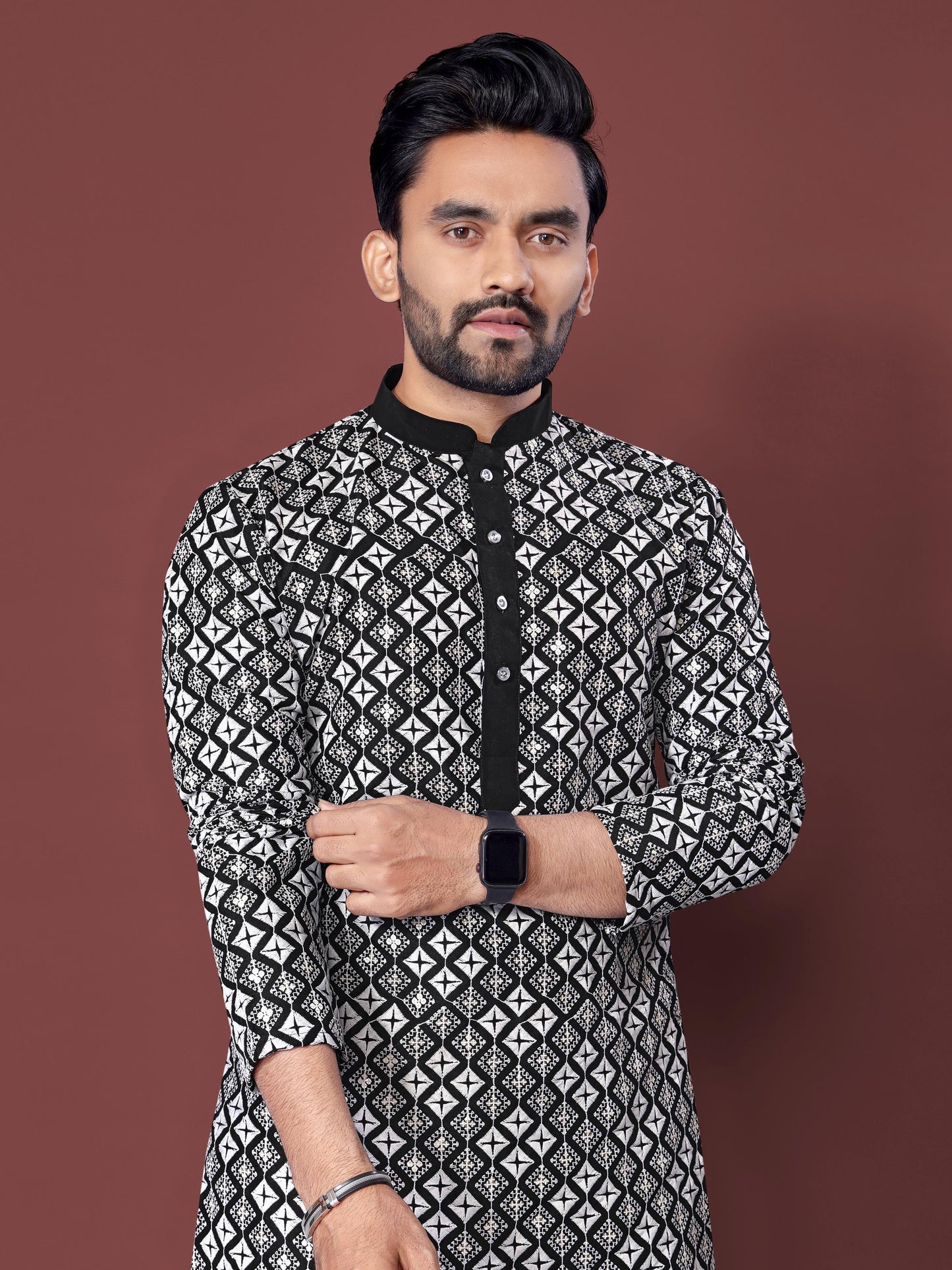 Beautiful designer lucknowi embroidery kurta pyjama
