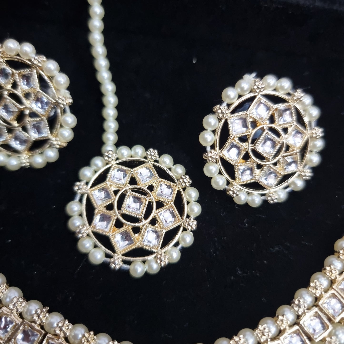 Beautiful designer choker necklace set