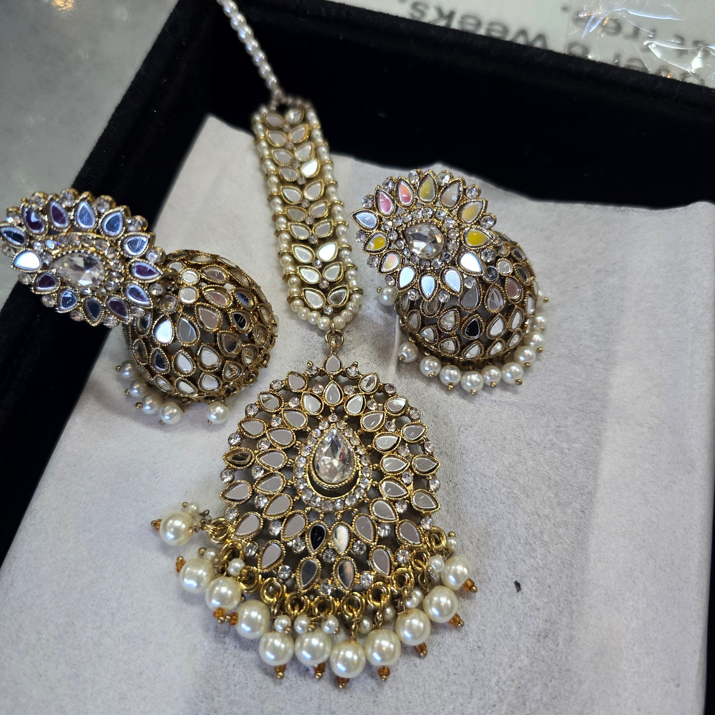 Beautiful designer jhumki earring and tikkah set