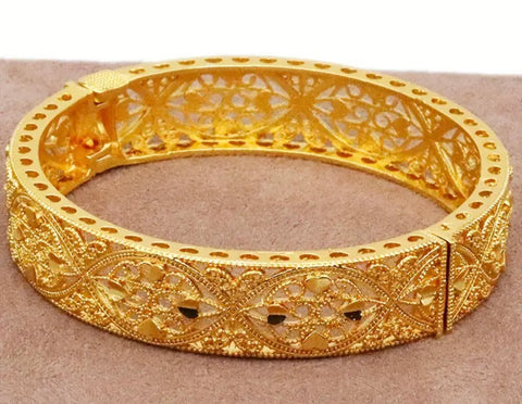 Beautiful designer gold plated Kara bangles set