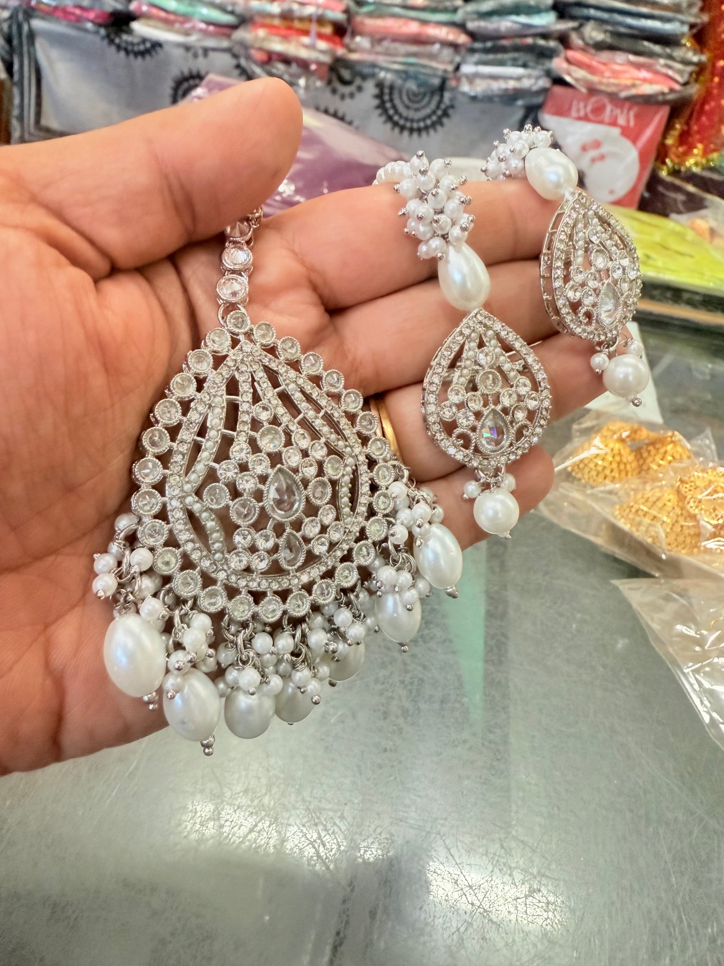 Beautiful designer earrings bindi/tikka set