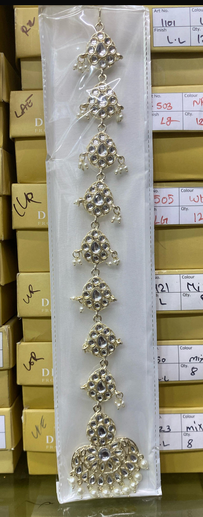 Beautiful designer pearl kundan choti hair chain
