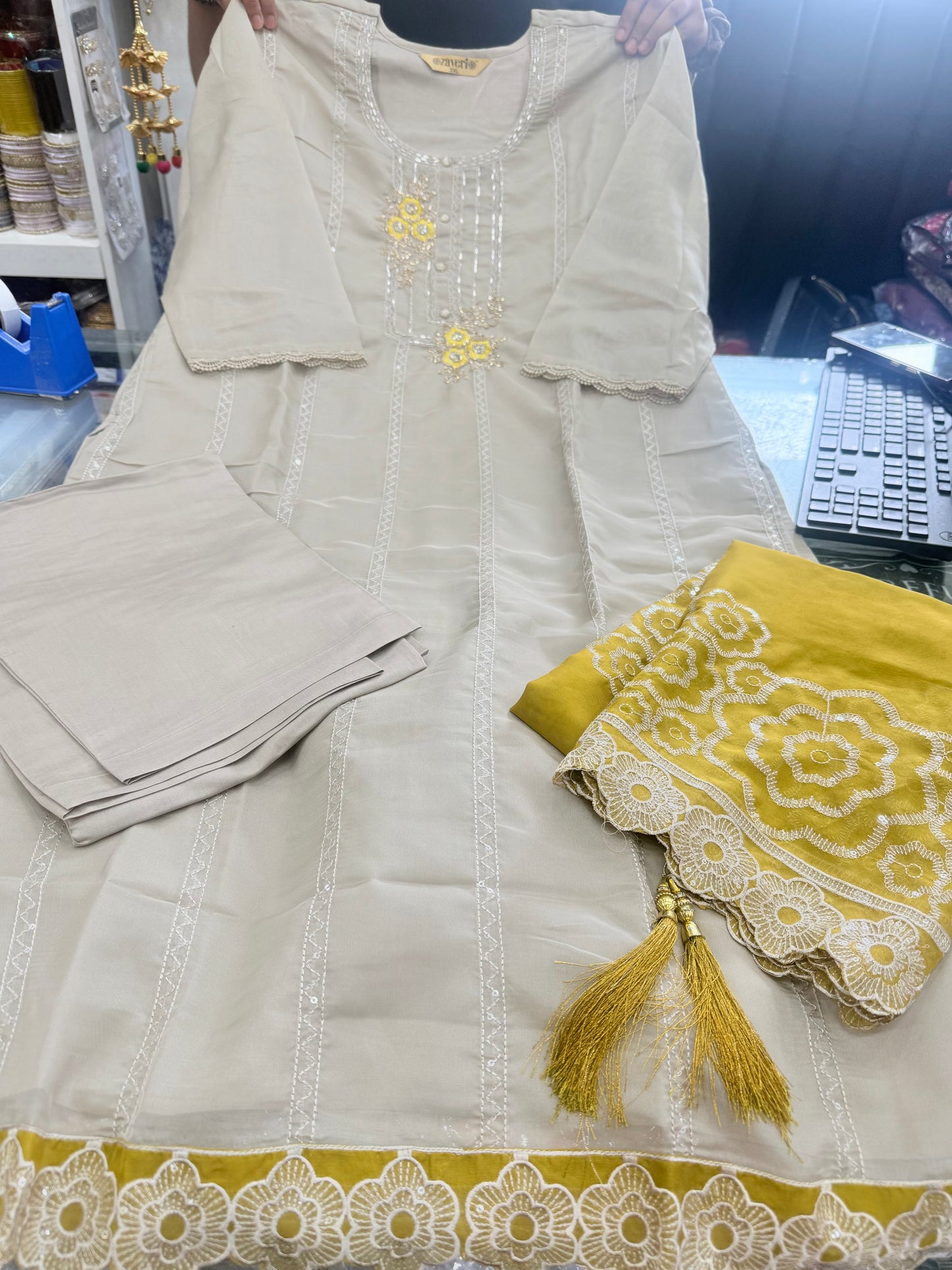 Beautiful designer Pakistani style suit