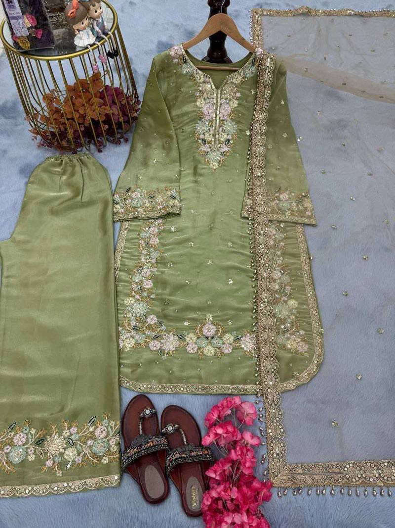 Beautiful designer Pakistani style plazo suit