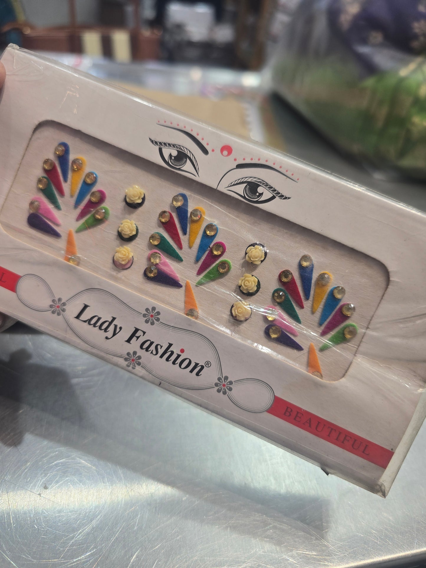 Beautiful designer bindi/tikka