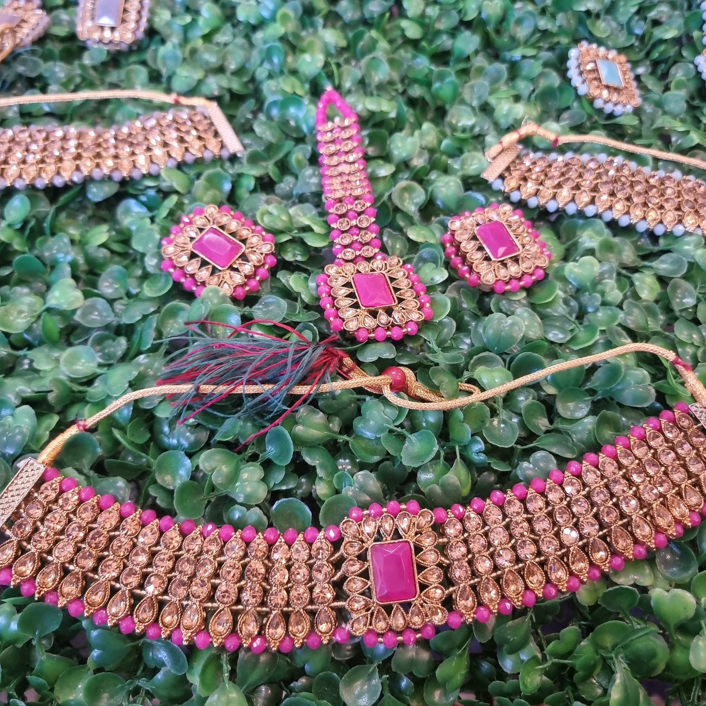 Beautiful designer choker set with stud earing