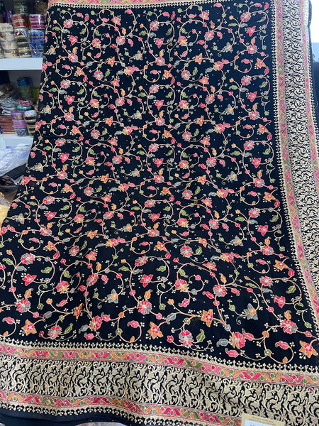 Beautiful designer heavily embroidery saree me