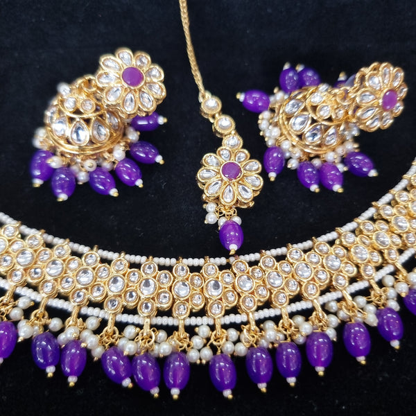 Beautiful necklace set with beads