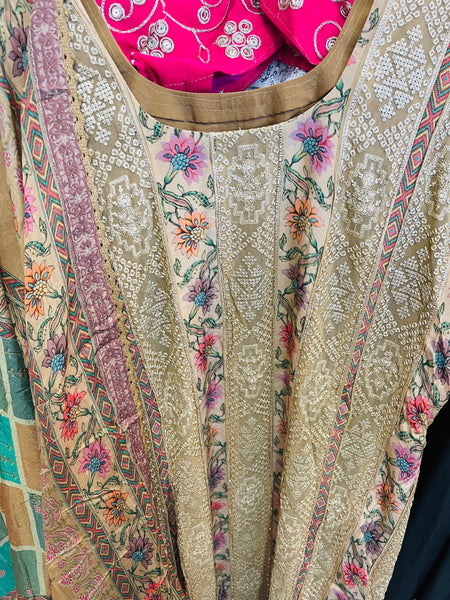 Beautiful designer lucknowi embroidery Pakistani style suit