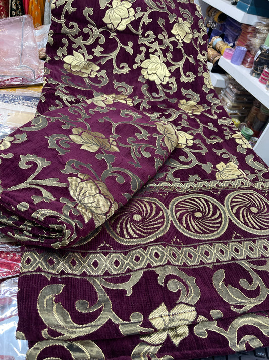 Beautiful designer velvet bedspread with matching pillowcases