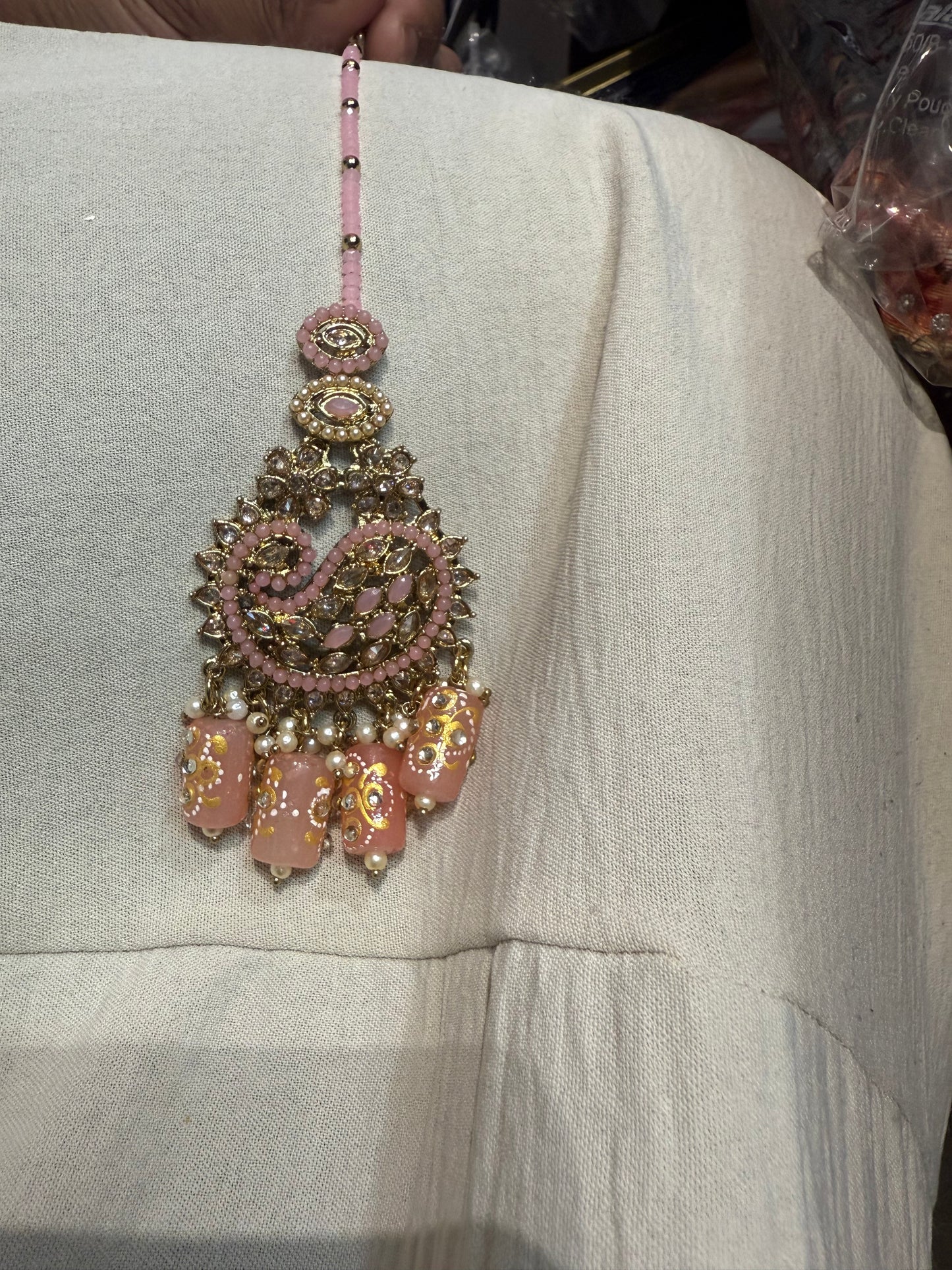 Beautiful designer bindi/tikka only