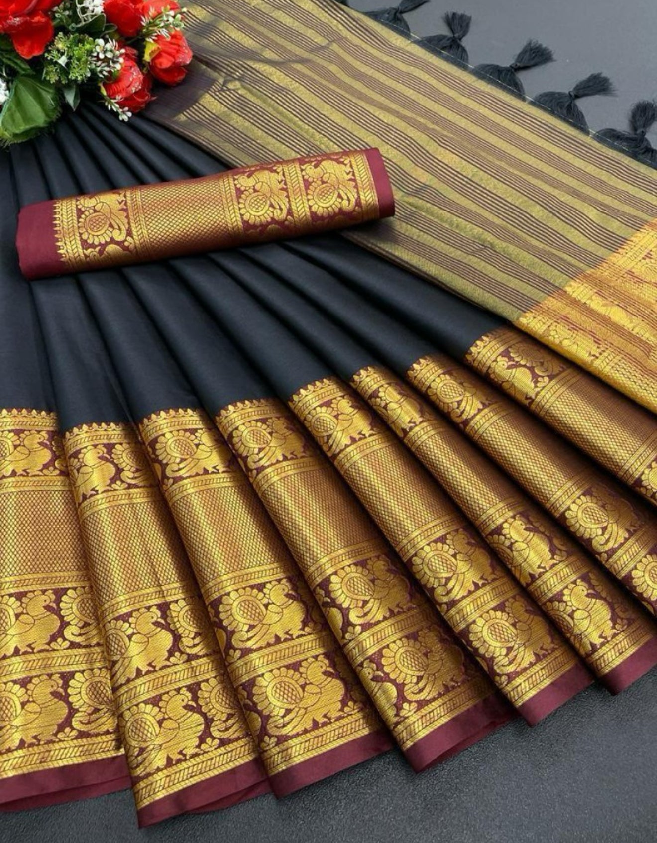 Beautiful designer Pure cottonSilk saree with Blouse piece