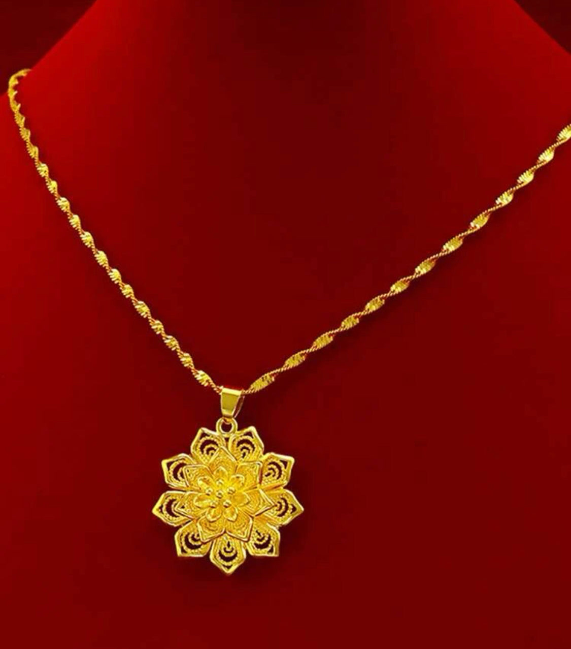 Beautiful designer chain with pendant