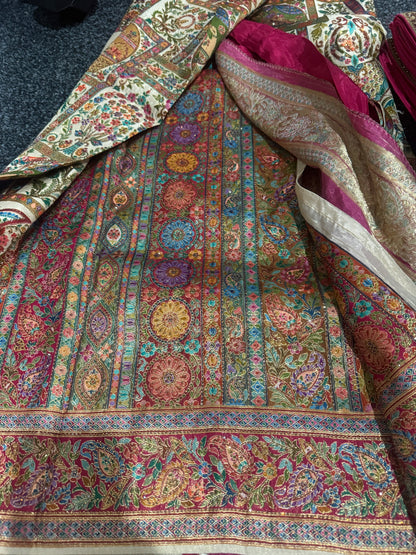 Beautiful designer Pure Kanni Silk Woven Sarees with Sabysachi Border