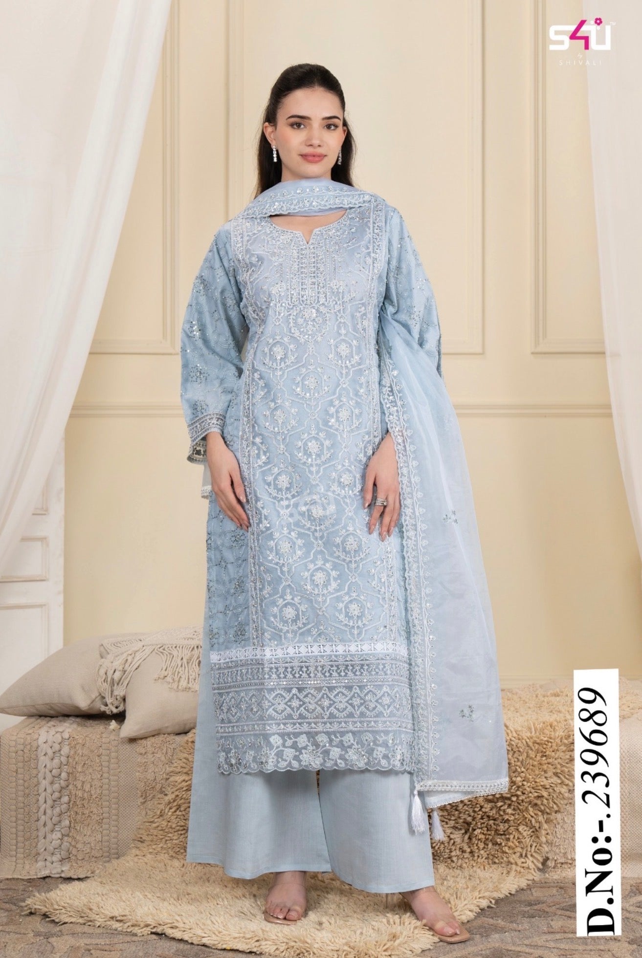 Beautiful designer Pakistani style suit