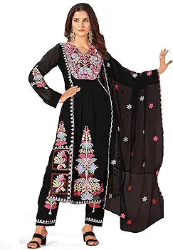 Beautiful designer pakistani suit