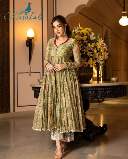 Beautiful designer Soft Chanderi Silk Fabric Readymade anarkhali suit