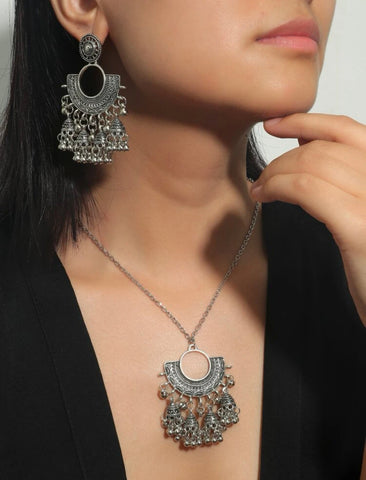Beautiful designer necklace set with matching earrings