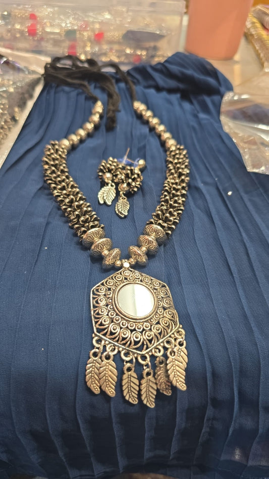Beautiful designer necklace set