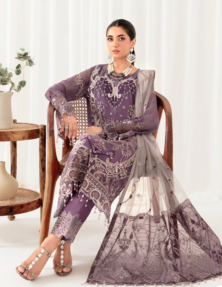 Beautiful designer Pakistani style suit