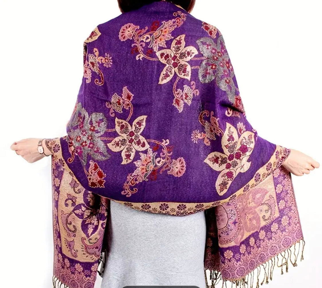 Beautiful designer woolen stroll/shawl