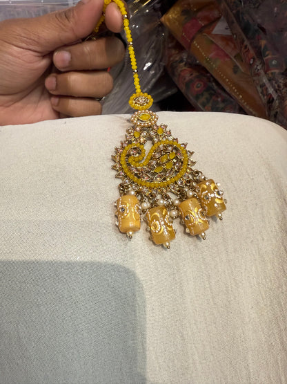 Beautiful designer bindi/tikka only