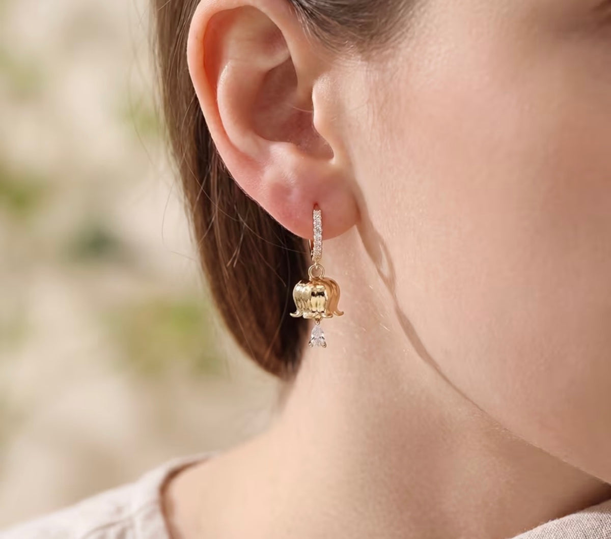 Beautiful designer gold plated American Daimond jhumki
