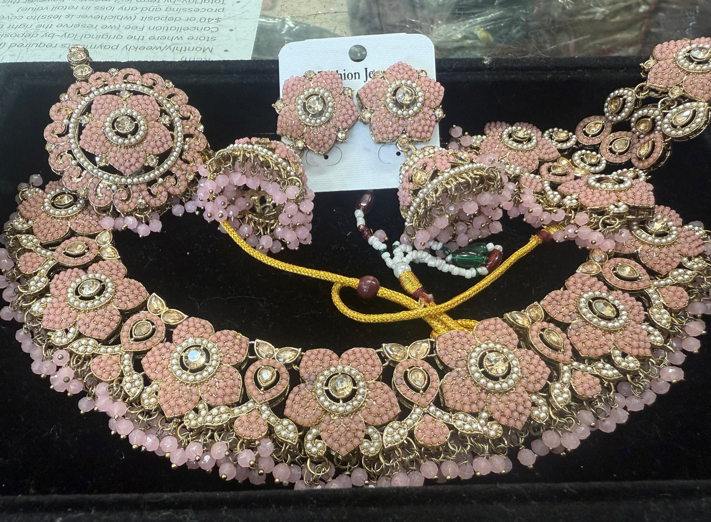 Beautiful designer Pakistani style necklace set with matching earrings bindi & passa