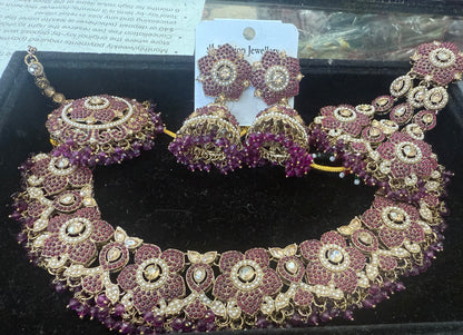 Beautiful designer Pakistani style necklace set with matching earrings bindi & passa
