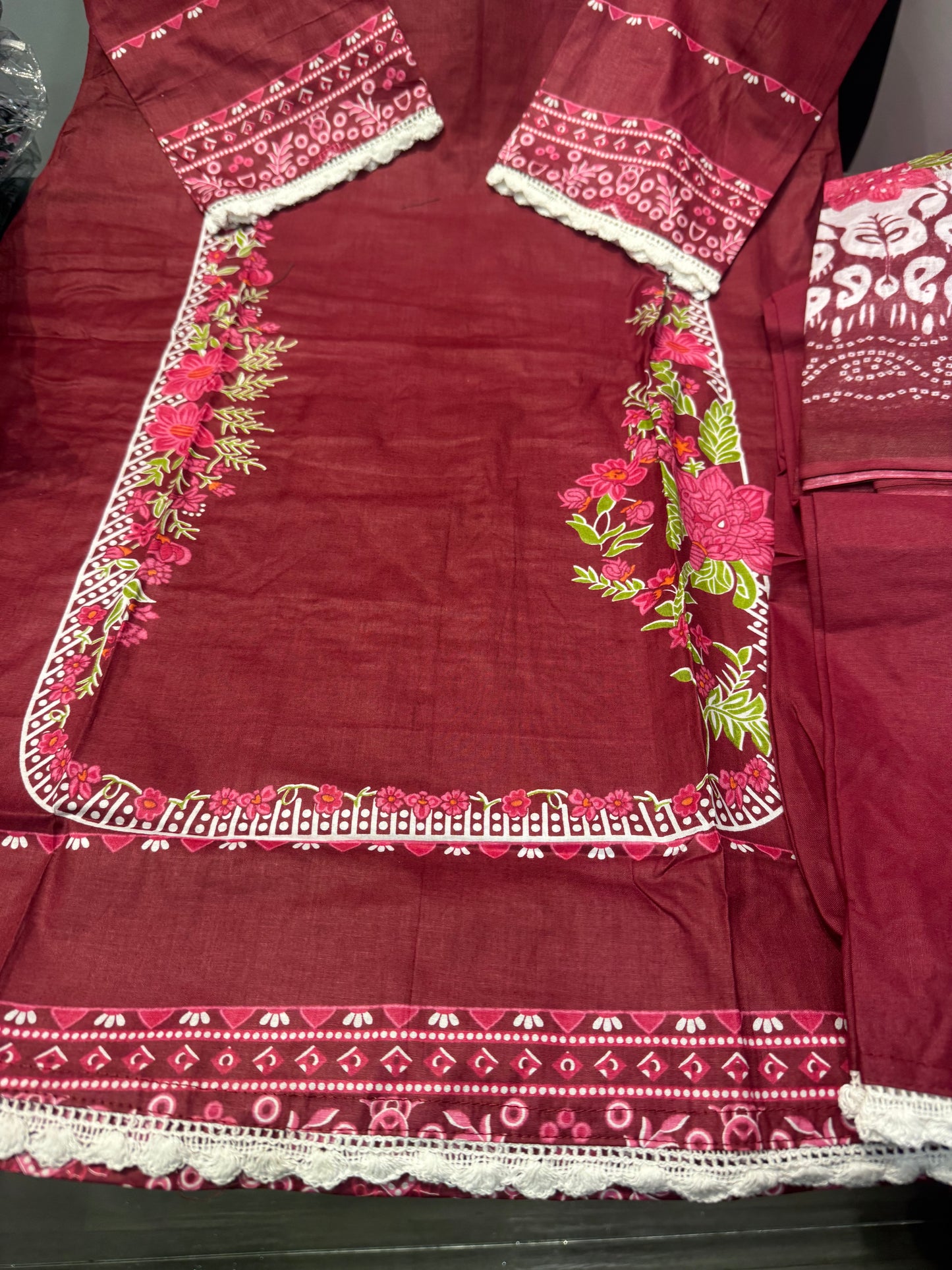 Beautiful designer Pakistani style suit