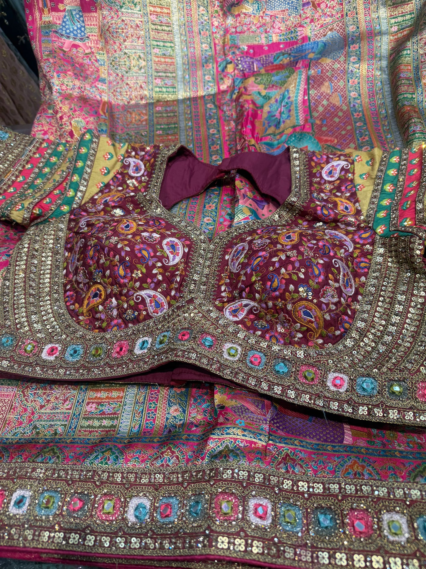 Beautiful designer Pure Kanni Silk Woven Sarees with Ready Blouse and Sabysachi Border