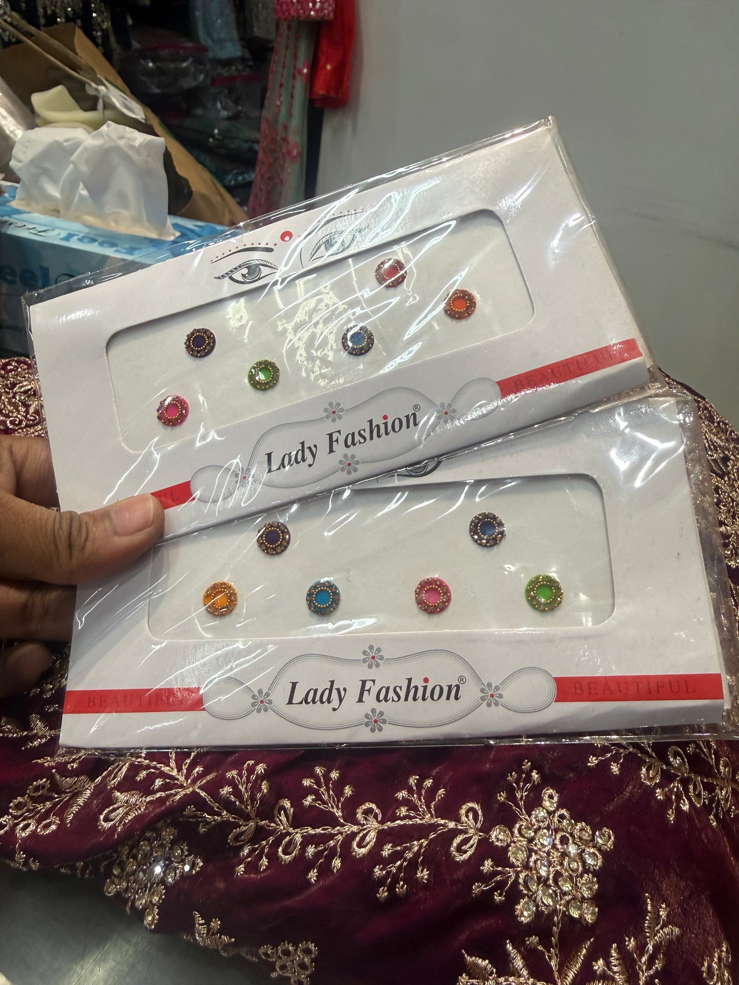 Beautiful designer bindi/tikka