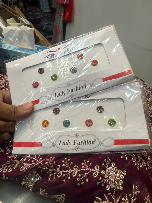 Beautiful designer bindi/tikka