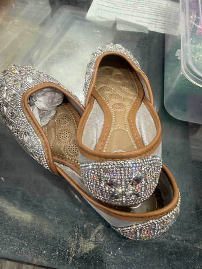 Beautiful designer jutti