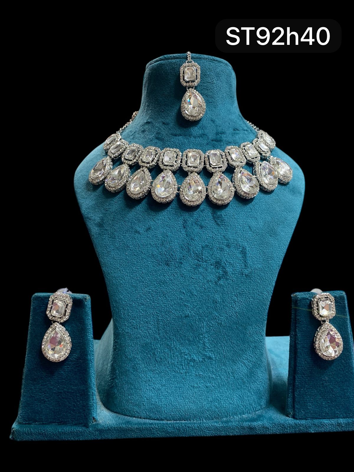 Beautiful designer necklace set