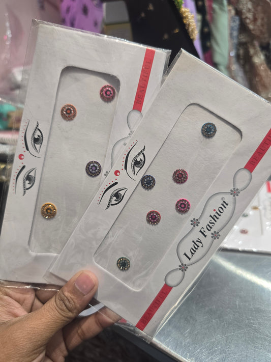 Beautiful designer bindi/tikka