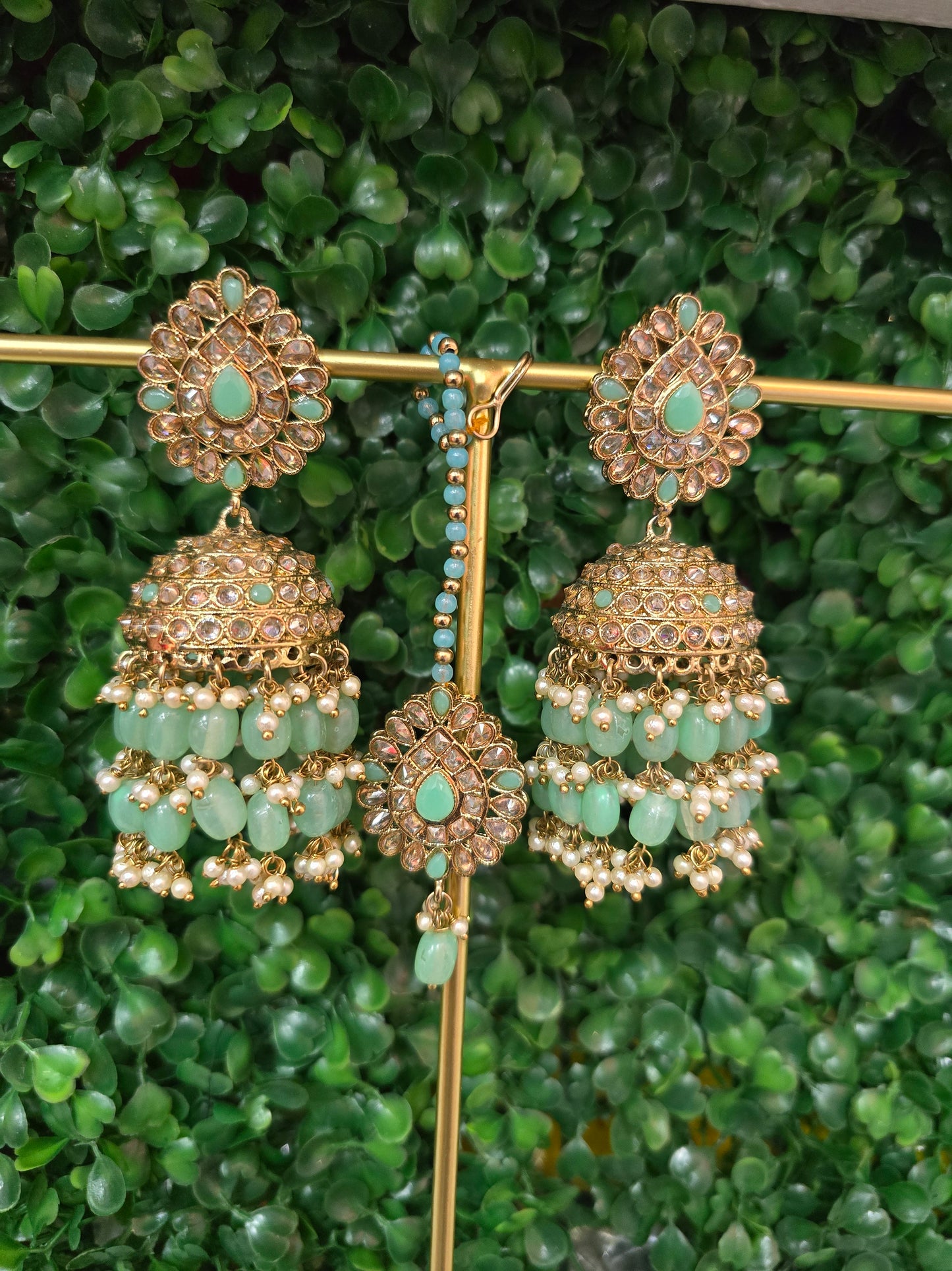 Beautiful designer jhumki earing with tikkah