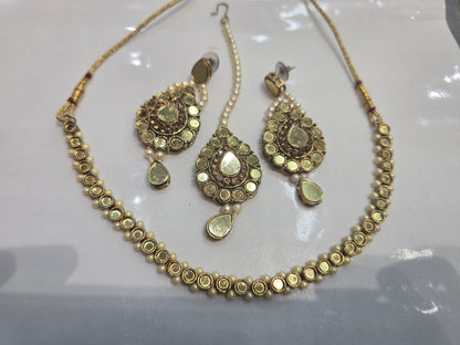 Beautiful designer necklace set with earrings and bindi