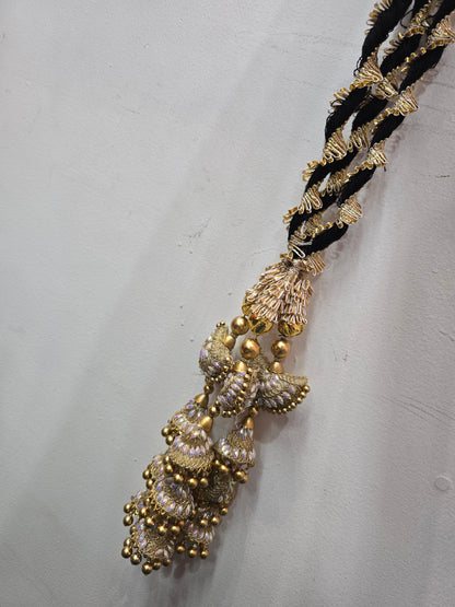 Parandha hair accessories