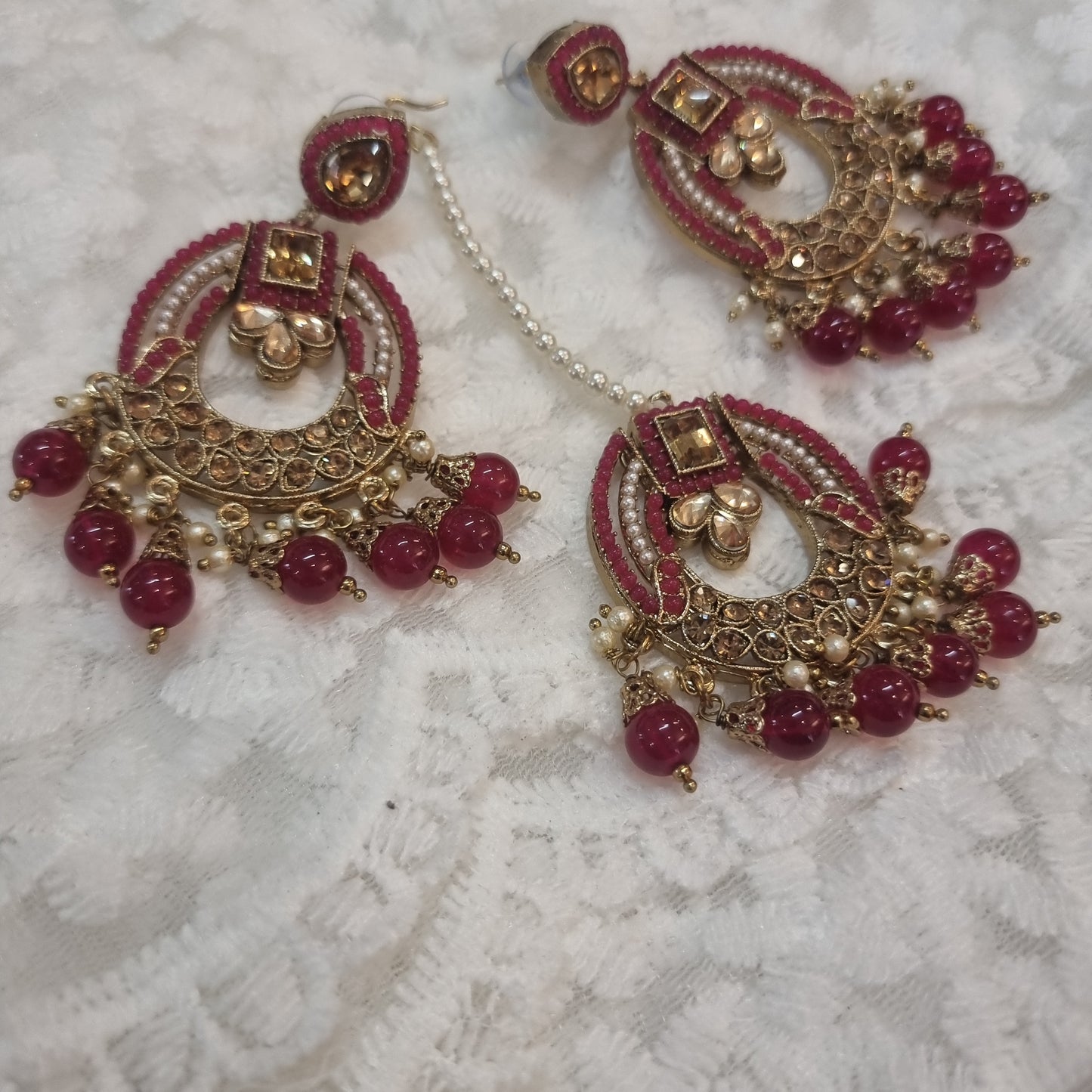 Beautiful designer earing with tikkah