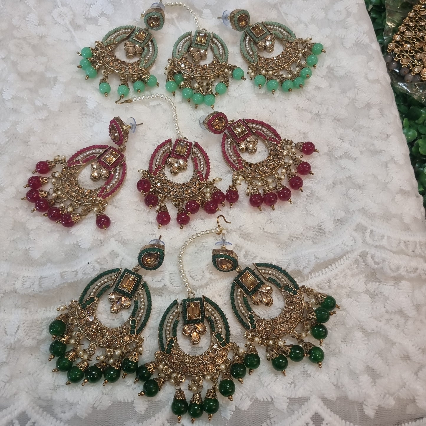 Beautiful designer earing with tikkah