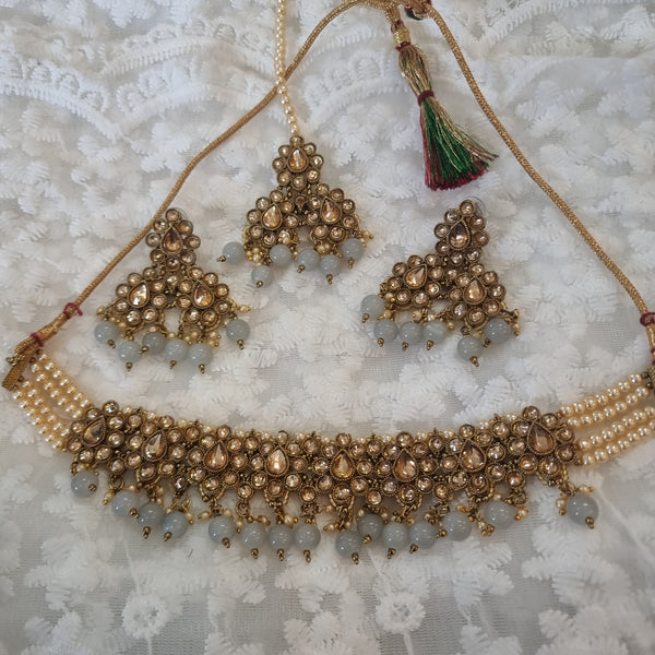 Beautiful designer choker necklace set with earing and tikkah