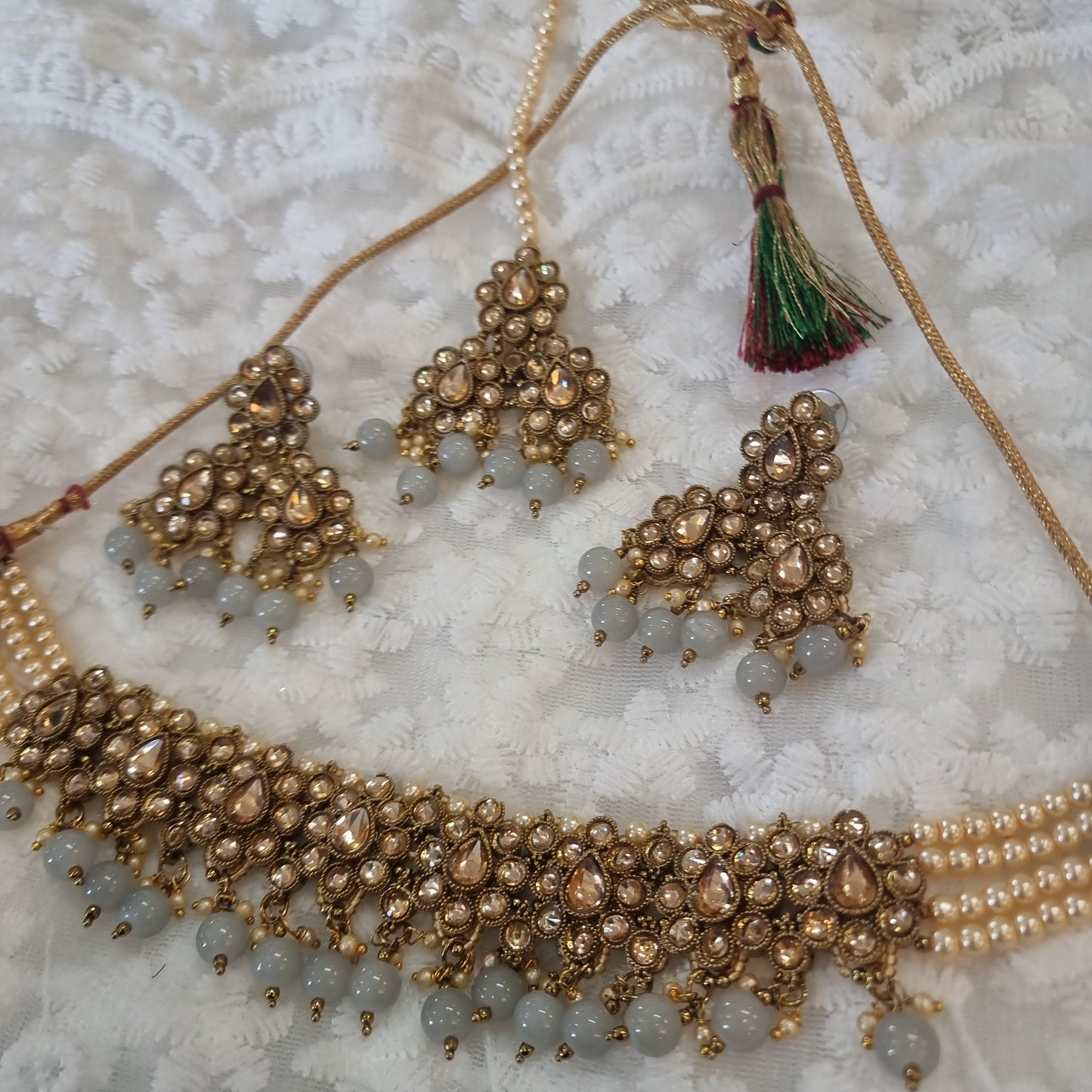 Beautiful designer choker necklace set with earing and tikkah