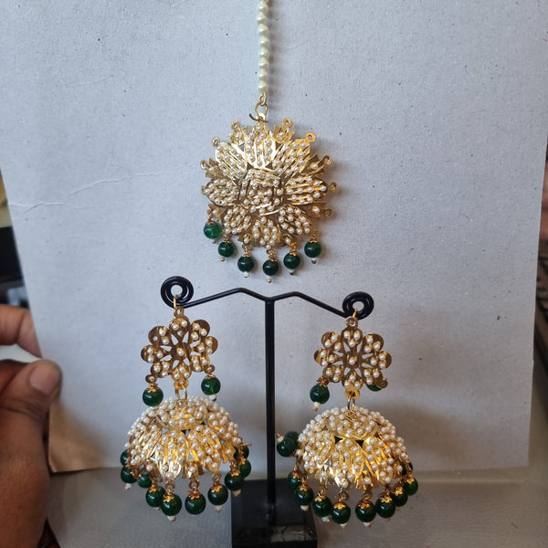 Beautiful designer traditional earing tikkah set