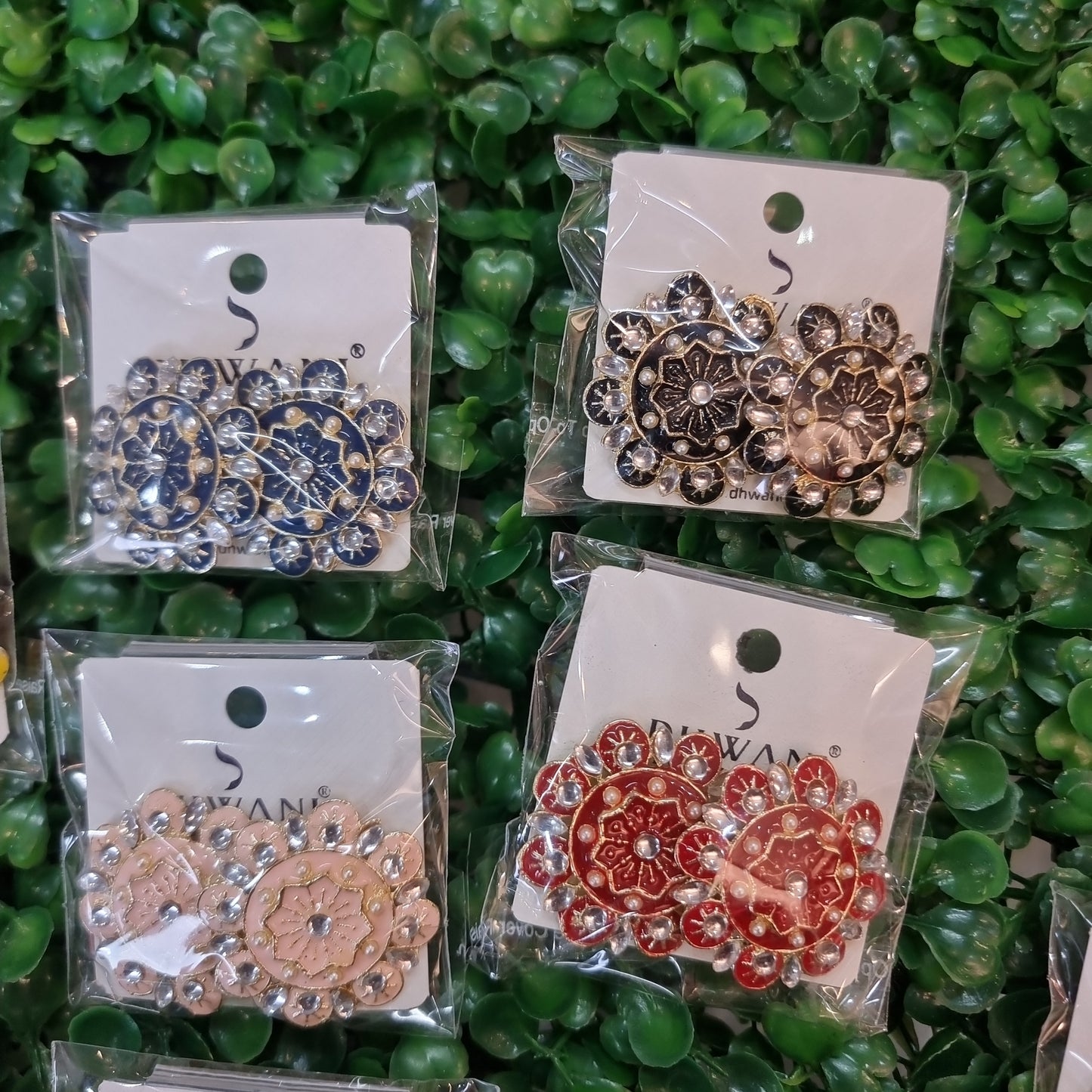 Beautiful designer studs earing