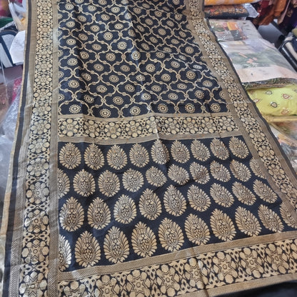 Beautiful deaigner silk duppatta