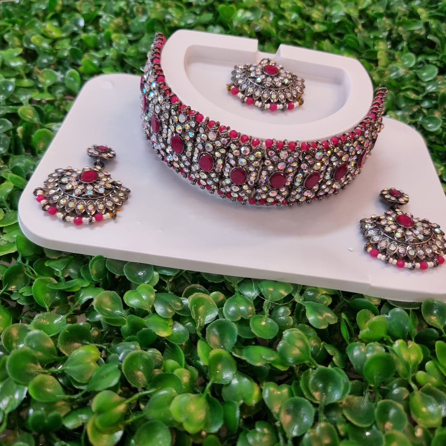 Beautiful designer choker set