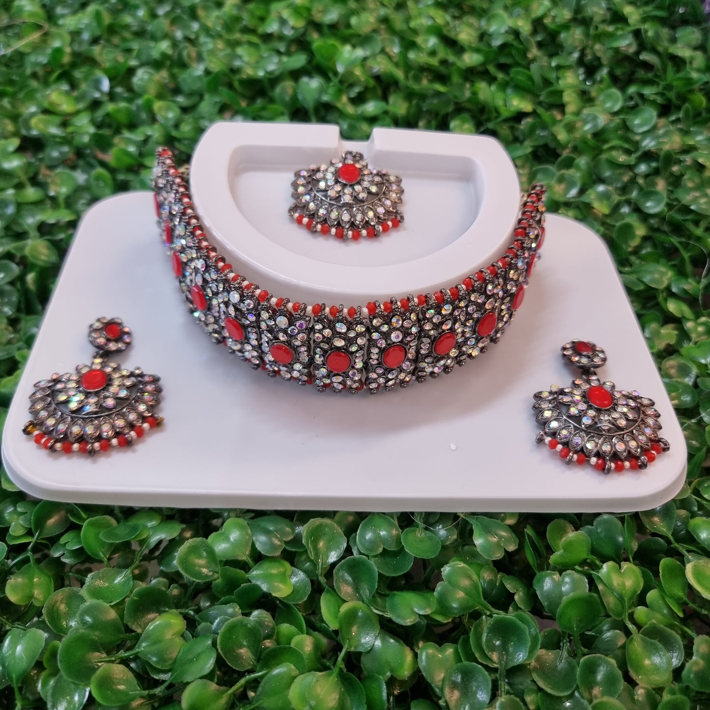 Beautiful designer choker set