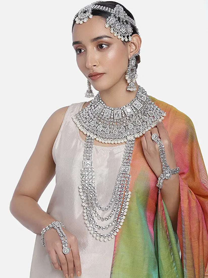 Beautiful designer Ethnic Indian Traditional Gold Plated Kundan Dulhan Bridal Jewellery Set with Choker Earrings Maang Tikka Hathphool for Women